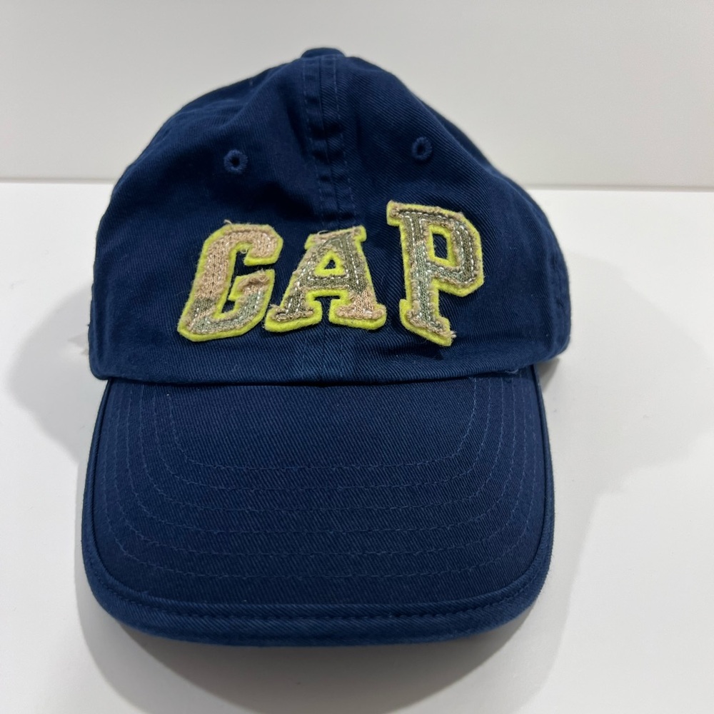 NWT, GAP Kids Dark Blue Cap with Light Yellow Logo, Size S/M